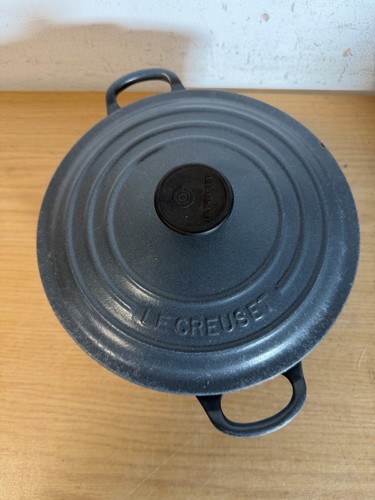Creuset grey 20cm round - le,