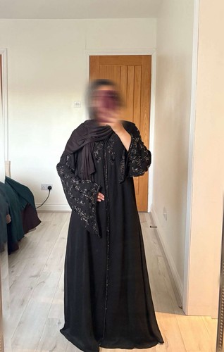 Detailed sequenced abaya - sequenced, with