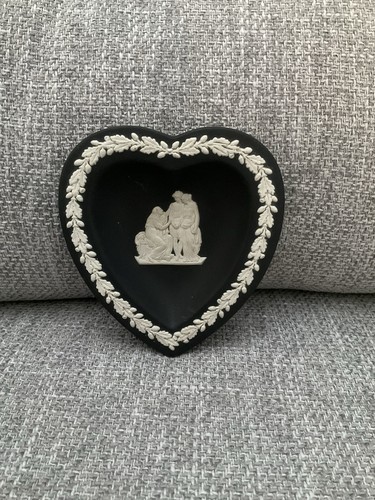 Wedgwood black jasper - wedgwood, heart