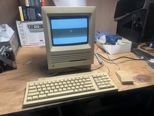 Old Apple Macintosh SE