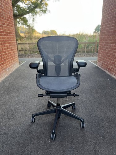 Herman miller aeron - miller,