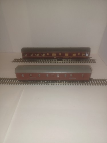 Hornby r4237 maroon - 00,