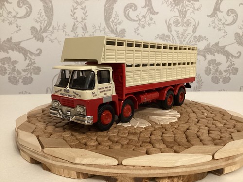 Trucks code 3 guy - 1:50,