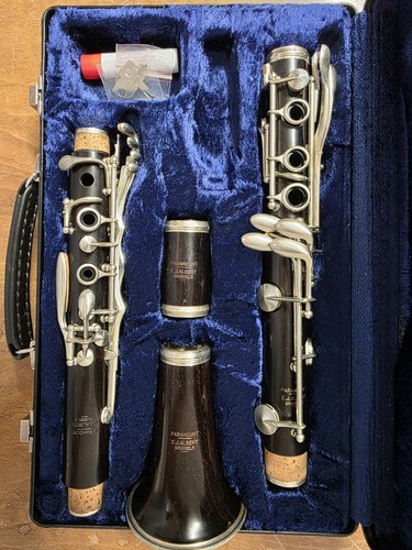Clarinet rare e j - e,