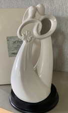 CIRCLE OF LOVE FIGURE FOREVER