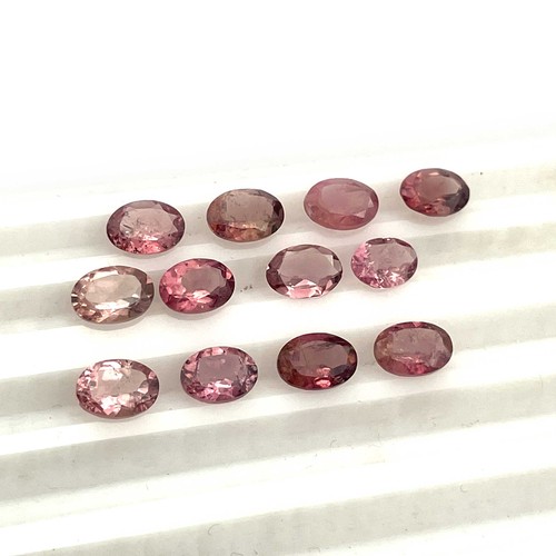 Natural pink tourmaline - tourmaline, oval