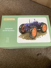 1/16 scale Universal hobbies based Fordson E27N Roadless tractor
