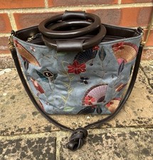 Bueno Tapestry Bag Tote Vintage Blue Fan design Wooden handle