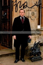 Hugh Bonneville Actor Downton Abbey Signed 7.5 x 5 Photograph *With COA*