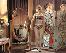 Liz Fraser Carry On Films 10"