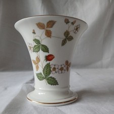 Wedgwood Wild Strawberry Small