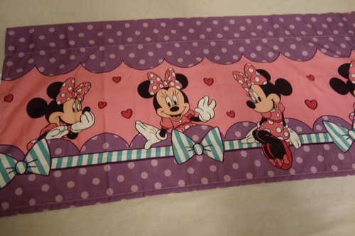 Disney minnie mouse window - disney,