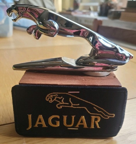 Vintage jaguar car mascot desk - jaguar,
