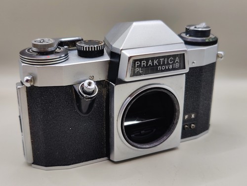 Pentacon praktica nova - 1b,