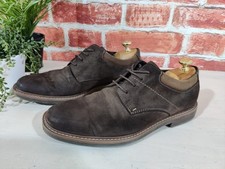 AM SHOE COMPANY BROWN FORMAL