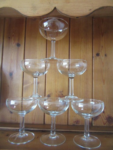 Vintage champagne coupe - vintage,