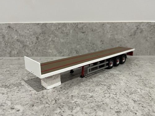 Corgi tri axle flatbed - corgi,