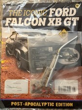 NEW Hachette Build The Iconic