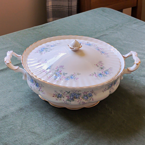 Royal albert blue blossom bone - blue,