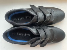 Free-step Black Shoes Size 7 Hook and Loop Fasteners