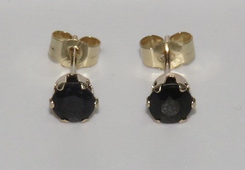 9ct gold 50ct black - 9ct, 0.50ct