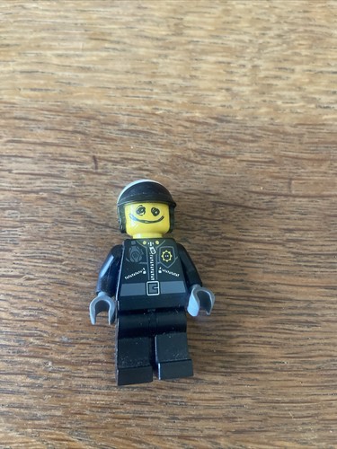 Lego minifigure scribble - lego, face