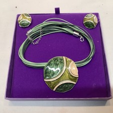 BUCKINGHAM COSTUME JEWELLERY ENAMEL PENDANT NECKLACE & CLIP EARRINGS BOXED