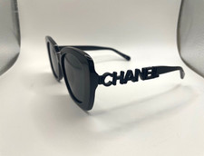 Authentic CHANEL 5422 Women