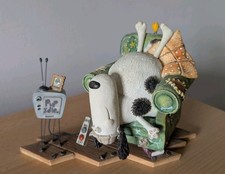 Country Artists Pup Idle Dog