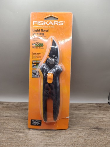 Fiskars black pruner - black,