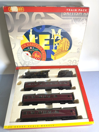Boxed hornby gauge train - oo,