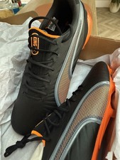 Puma king  Ultimate   black