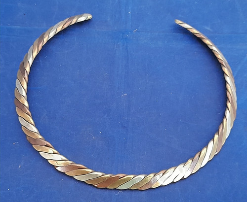 Vintage three metal - three-metal, collar