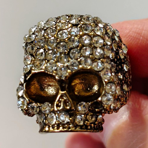 Gold tone gothic skull - gold,