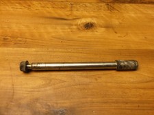 Honda CBR 250 R MC41 Axle Thru