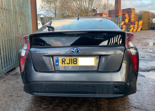 Toyota prius hybrid - mk4,