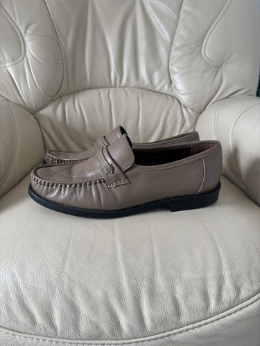 The shoe tailor premium - tailor,