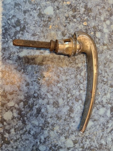 Outer door handle - door,