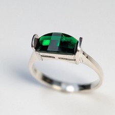 8ct natural chrome green - 1.8ct,