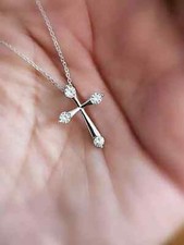 0.20Ct Round Cut Diamond Cross