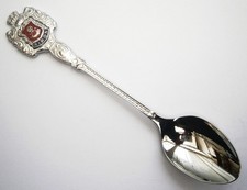 SW148) Ripon crest shield