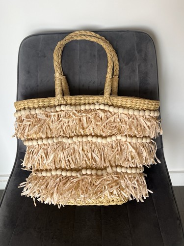Brand new handmade straw - new,