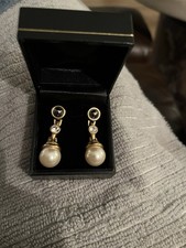 Cabouchan Pearl Black and Gold