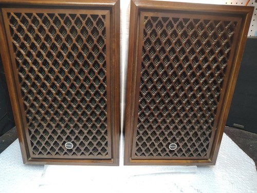 Sansui speakers one pair - sansui, sp-30