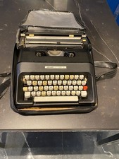 Olivetti Lettera 37 Typewriter
