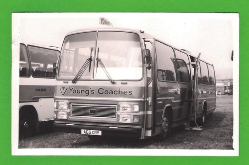 Photo young coaches - -, of