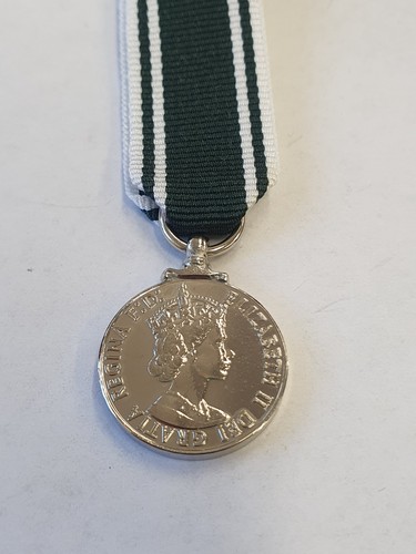 Miniature medal ambulance - -,