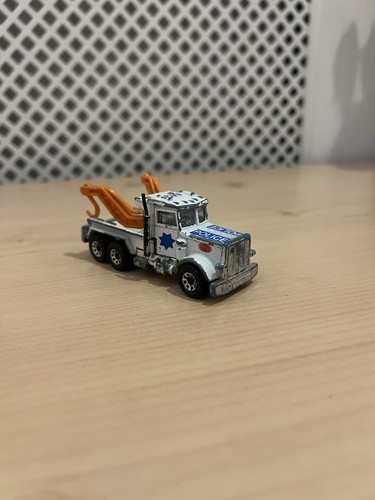 Matchbox peterbilt 1981 police - matchbox,