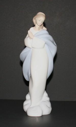 Mint nao lladro - mint!, holy