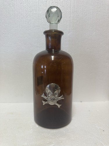 Unusual skull poison decanter - unusual,